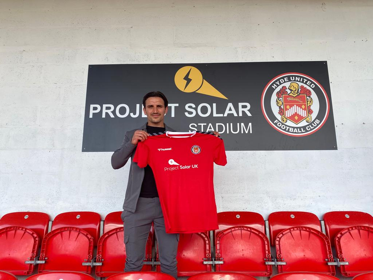 Redshaw follows in father's footsteps