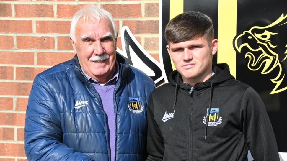 Murray puts pen to paper with Hebburn