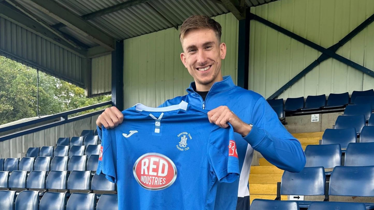 Cockerline the man for Newcastle Town