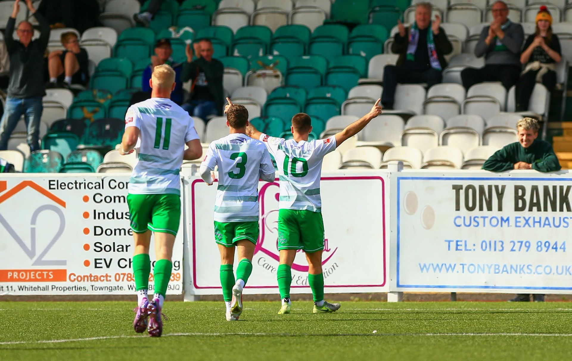 Bradford (Park Avenue) equal club record as impressive start continues