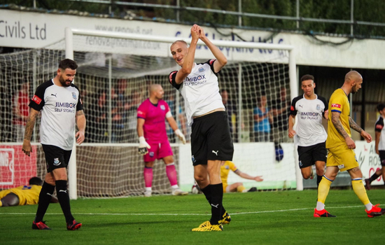 Ewan Bange swaps Brig for Yellows