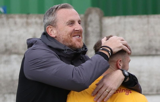 Bradford (Park Avenue) boss commits immediate future to club