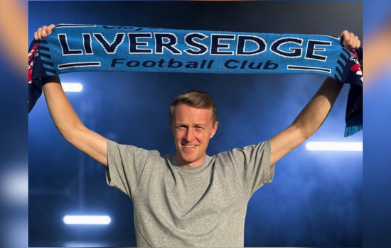 Liversedge sign veteran defender Hendrie