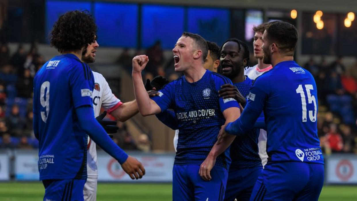 Macclesfield hit Mickleover for six as promotion rivals falter | NPL round-up | Saturday 8 February
