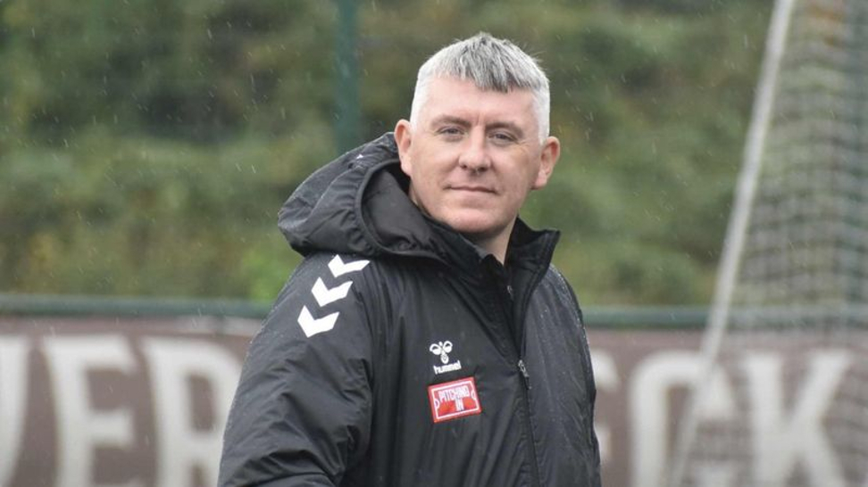 Gary Moore wins Step 4 Manager of the Month award for August