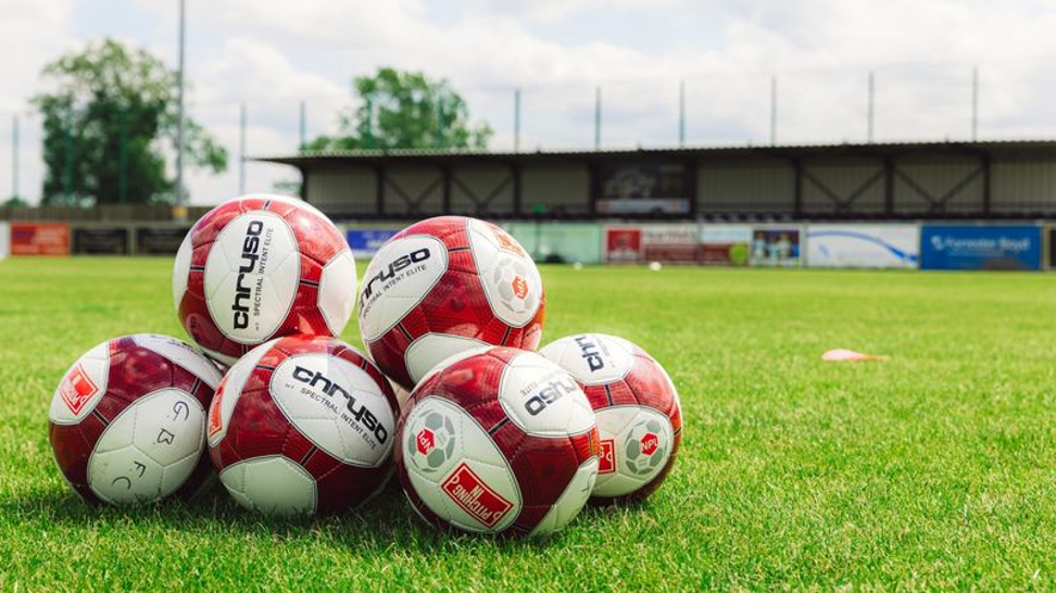 Grimsby Borough make statement signing as new forward arrives