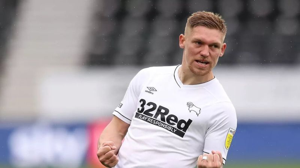 Football League veteran Martyn Waghorn joins Anstey Nomads