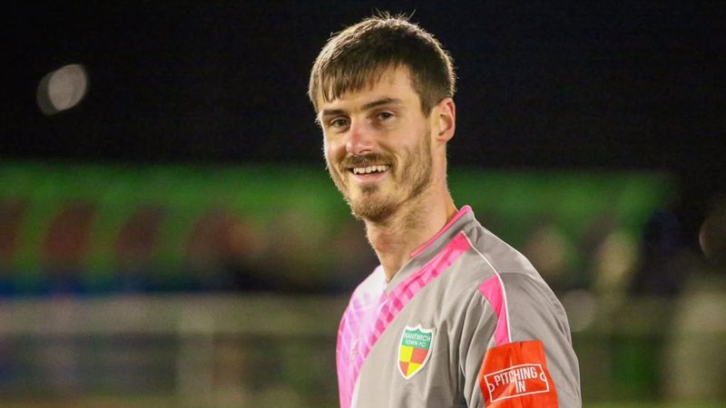 Ben Garratt announces retirement from football