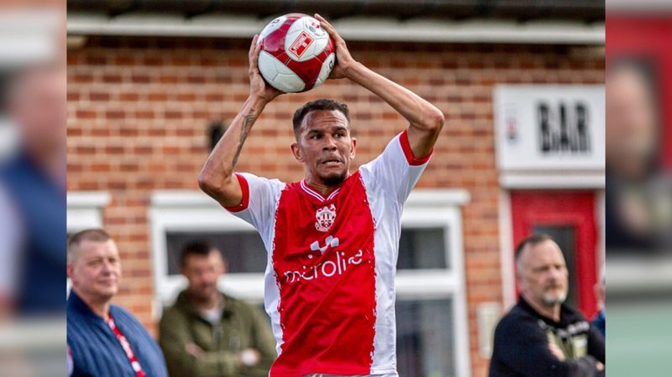 Experienced ex-Football League defender joins Bradford (Park Avenue)